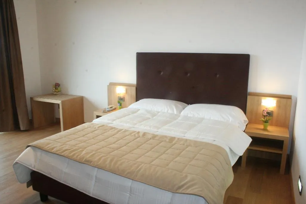 Villa Eva Hotel-1