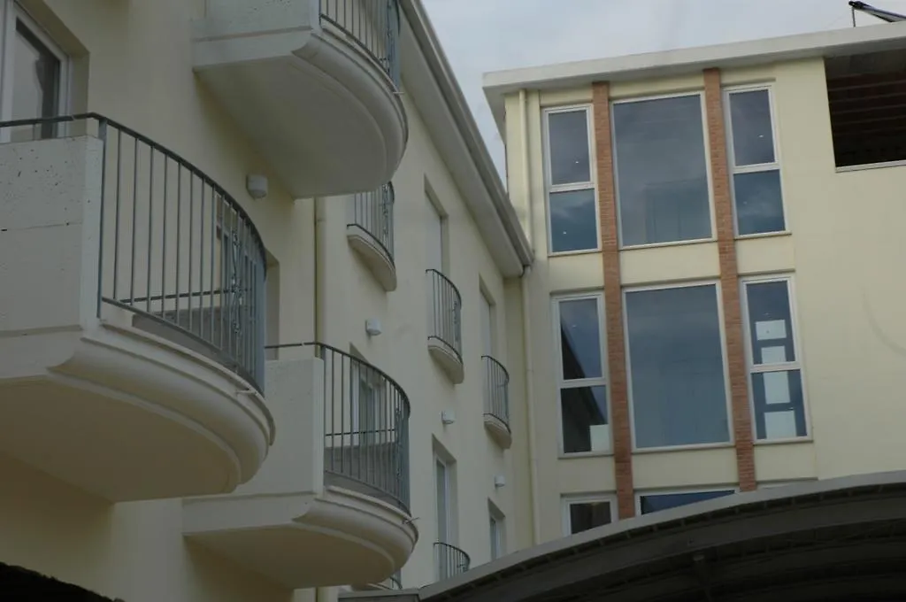 Hotel 4 Strade-1