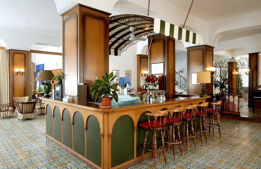 Grand Hotel Excelsior-1