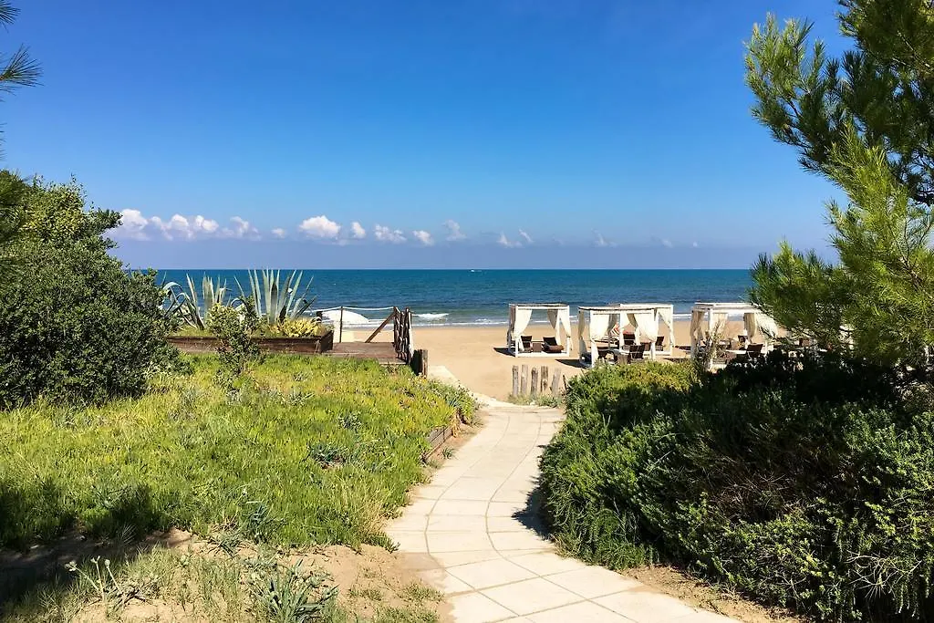 Valtur Baia del Gusmay Beach Resort-1