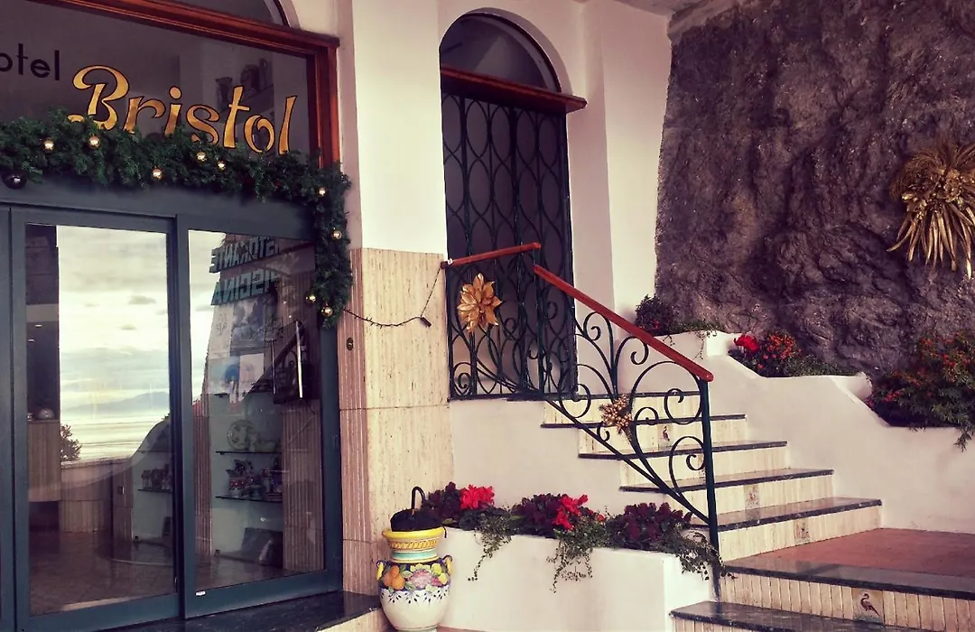 Hotel Bristol-1