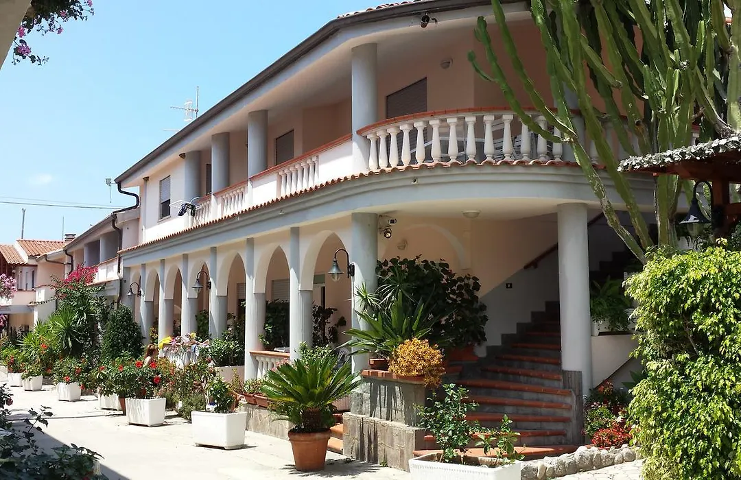 Villaggio Albergo Da Ciccio Sul Mare-1