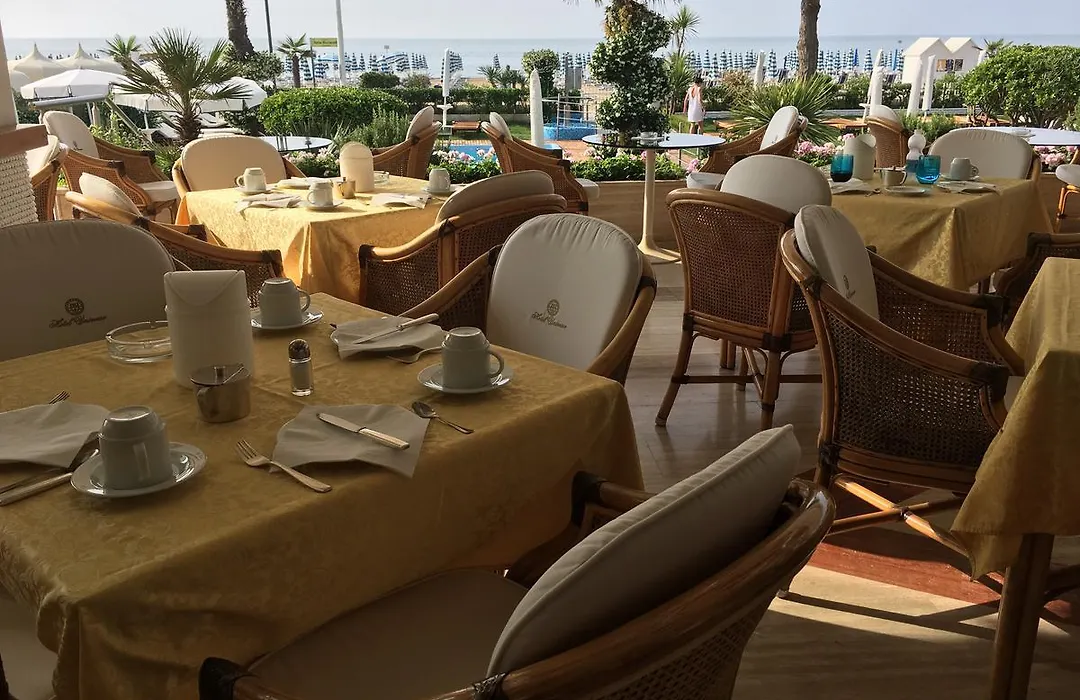 Hotel Universo-1