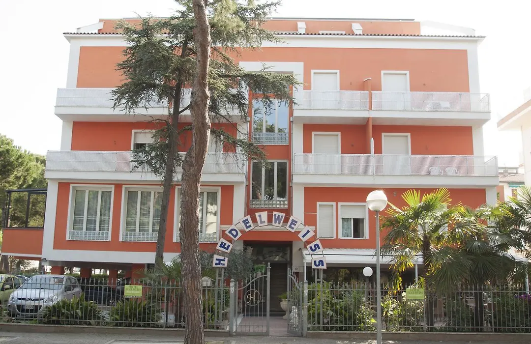 Hotel Edelweiss-1
