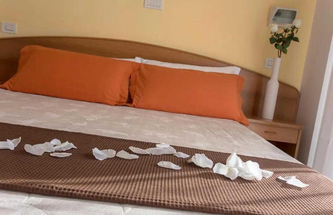 Hotel Emilia-1
