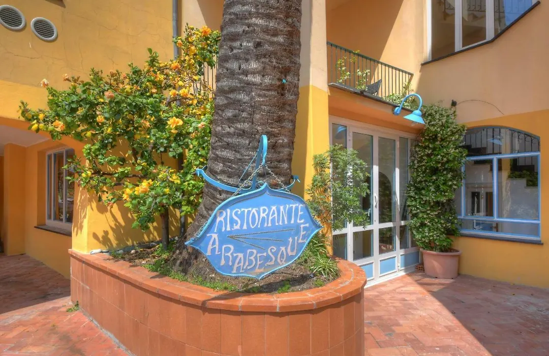 Hotel Arabesque-1