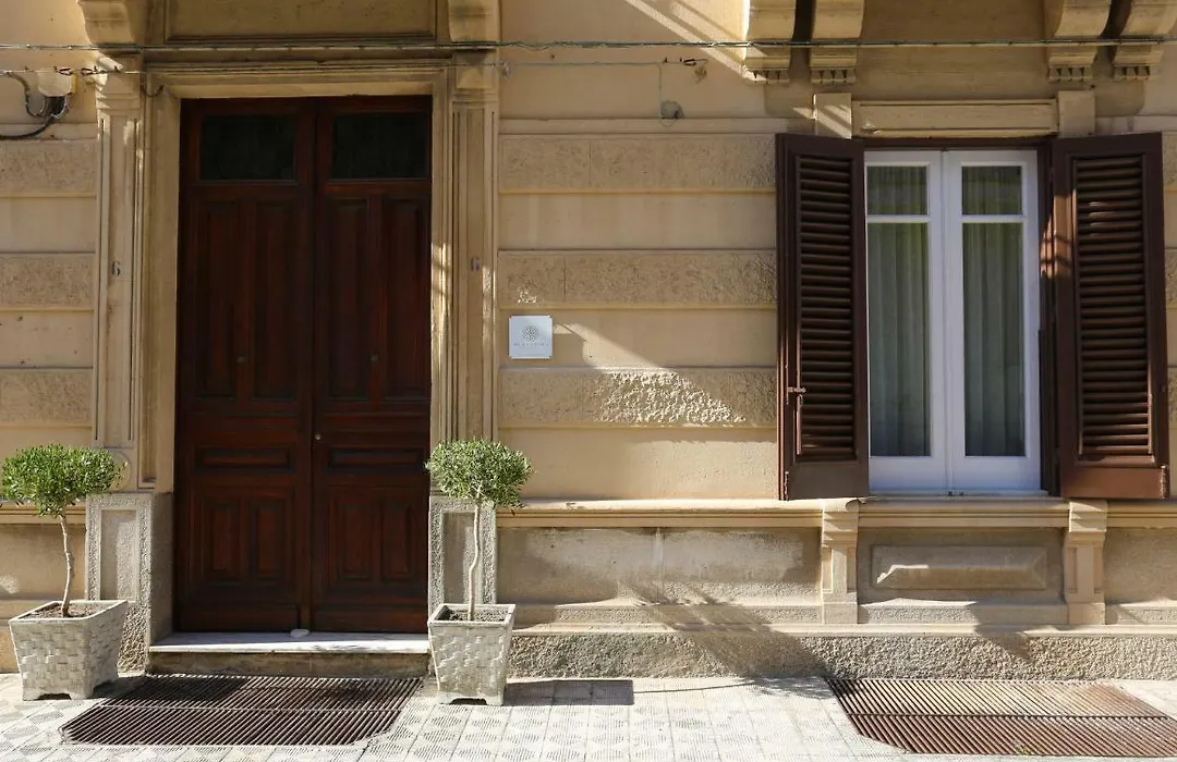 Re Ruggero Rooms-1