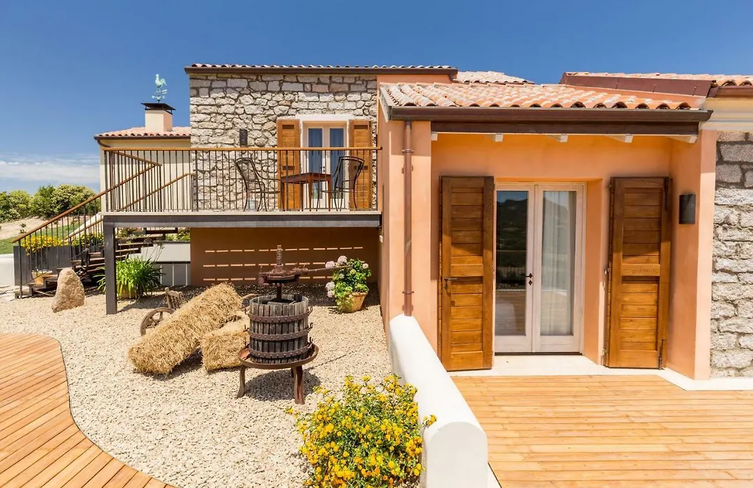 Tenuta Petra Bianca-1