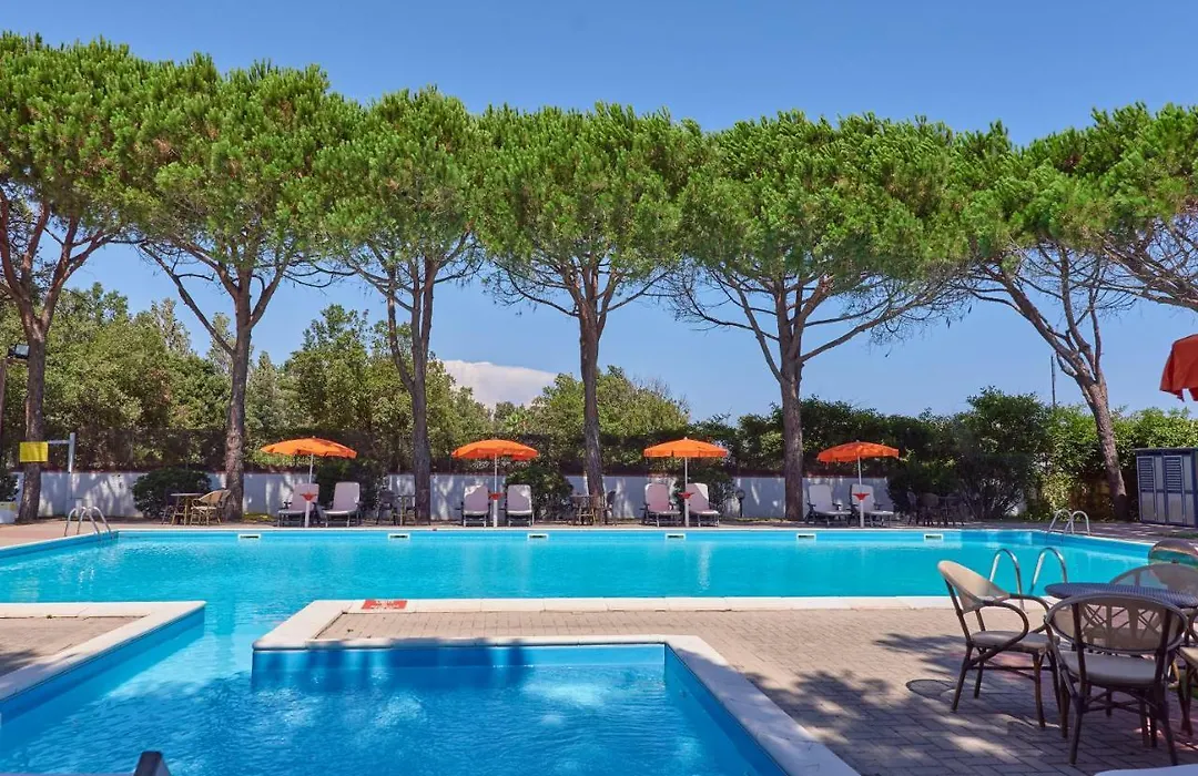 Hotel Capo Circeo Centro Benessere & Padel-1