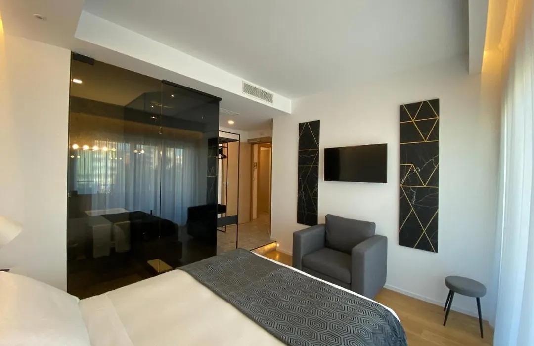 Myhome 75 Premium Luxury B&B-1