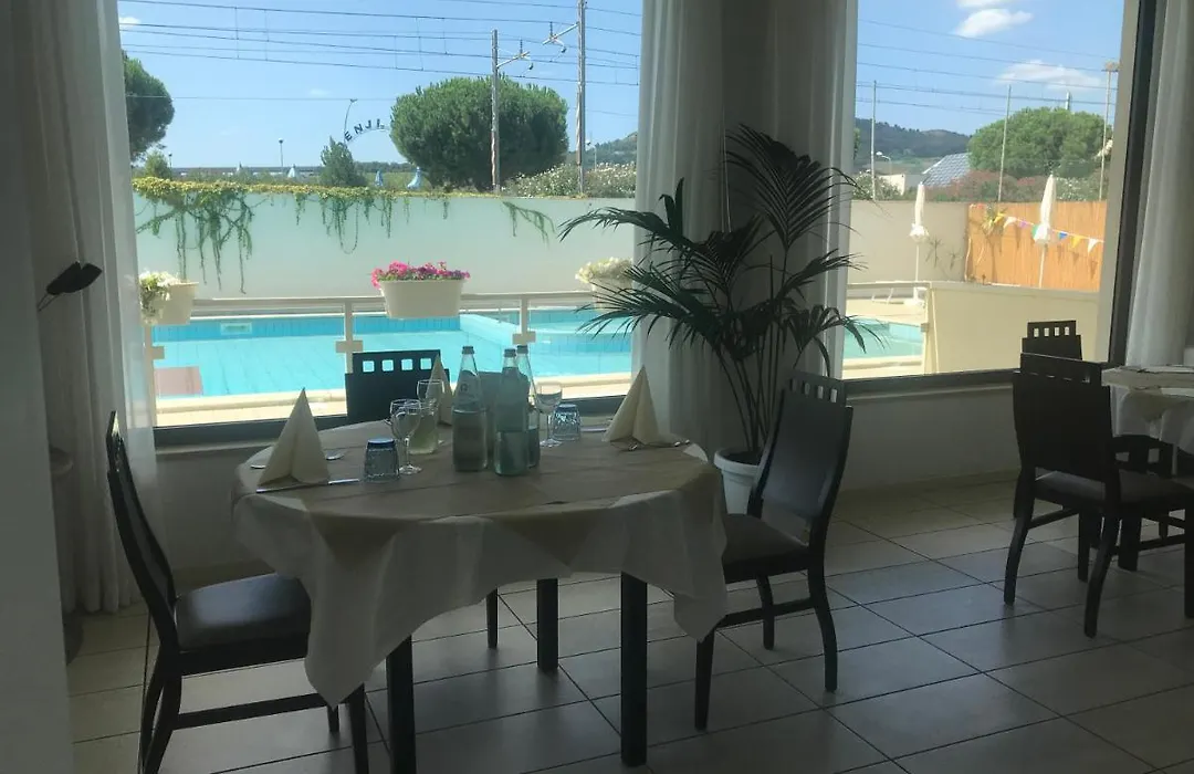 Hotel Royal-1