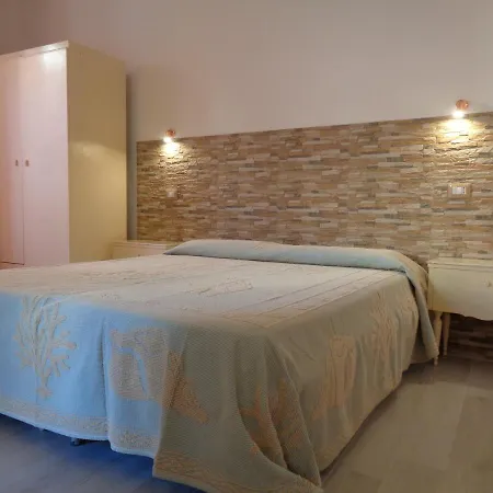 Sardinia-Holiday Spargi Suite & Rooms-2