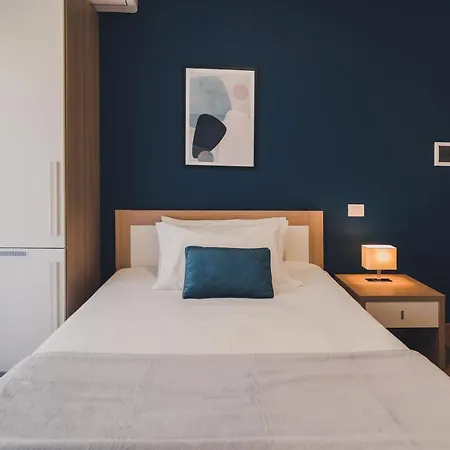 Trip Room & Breakfast-3