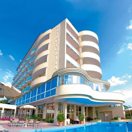 Metropolitan Family Hotel-3