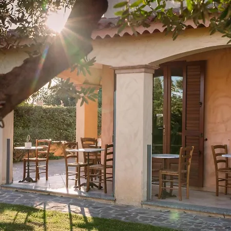 Nora Guesthouse Rooms And Villas-2