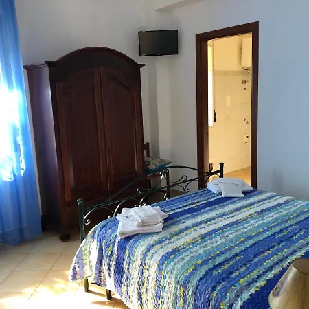 Bed & Breakfast "Camera A Sud"-2