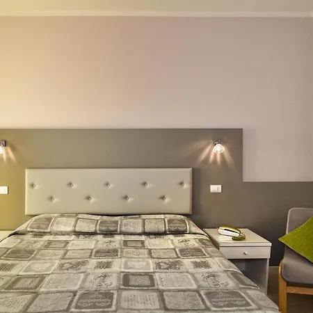 City Hotel-3