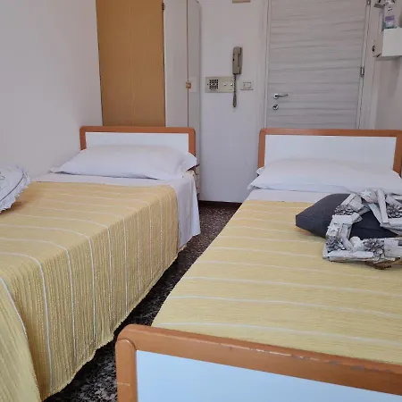 Hotel Marconi Miramare-2