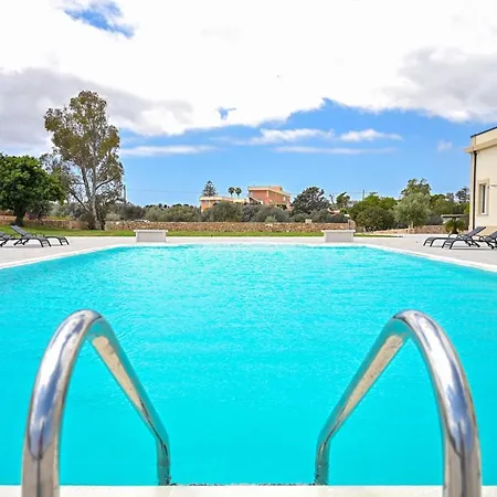 Dimora Savarino Marzamemi Suites With Pool-3