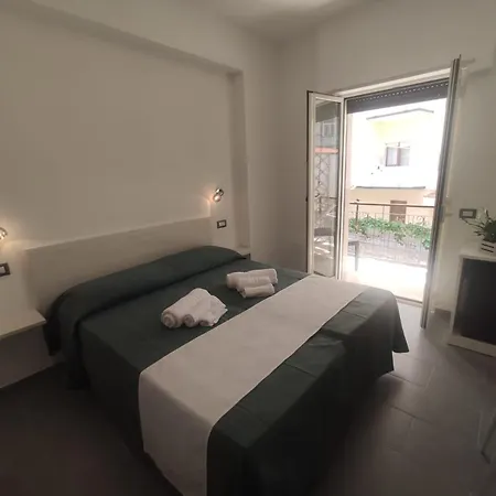 Ninfea Tropea City Rooms-2