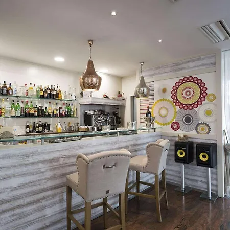 Best Western Maison B Hotel-3