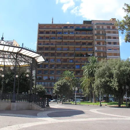 Hotel Plaza-2
