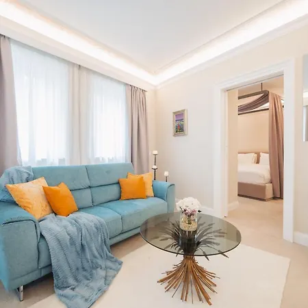 Naxi Suites-2