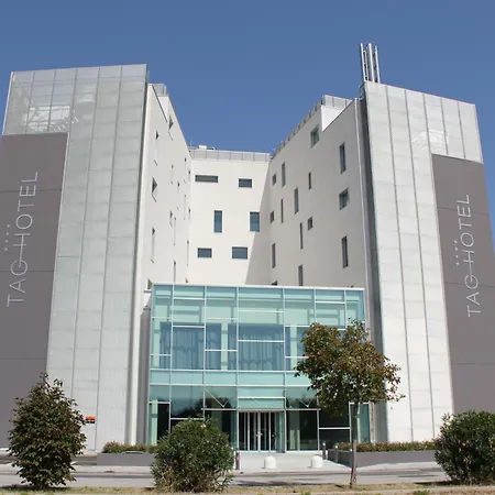 Tag Hotel-2