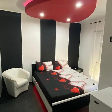 Iris Room-2