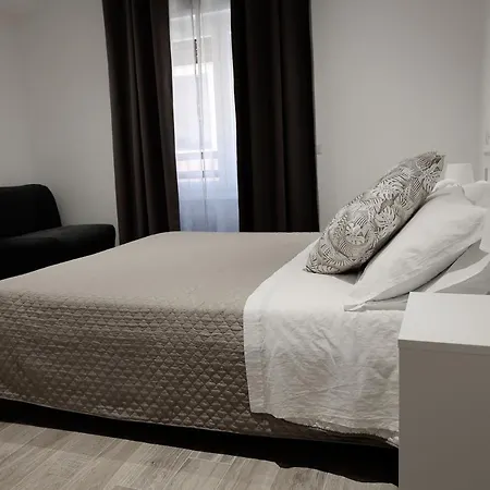 Central Guest House-2