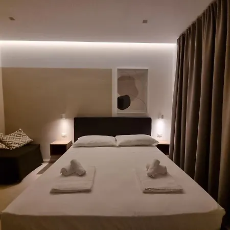 Marea Retreat Rooms-3