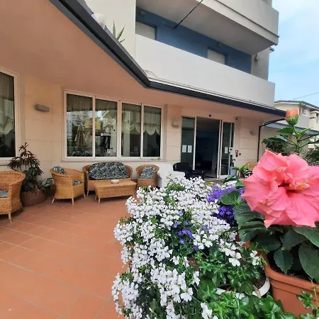 Hotel Ricchi-3