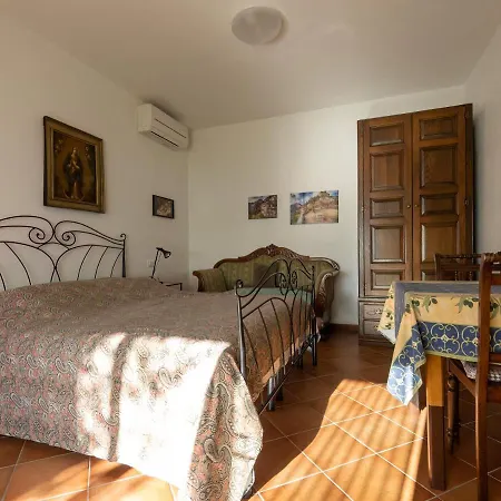 Tra Gli Ulivi-2