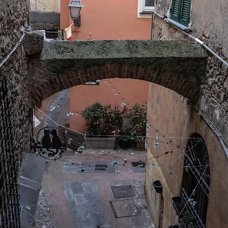 Archivolto del Teatro, 3-2