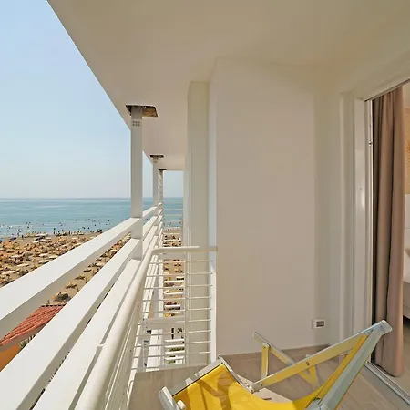 Hotel Strand A Frontemare-2