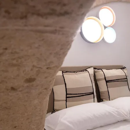 Enjoy Boutique Rooms-3