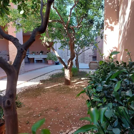 Casa con giardino Giacalone-3