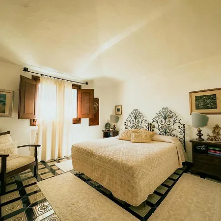 Sardinian Luxury Hospitality - Villa Fuli Rooms&more-3