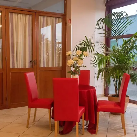 Hotel Spiaggia Villa Paola-2