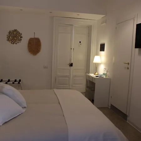 Boutique Rooms B&B-3