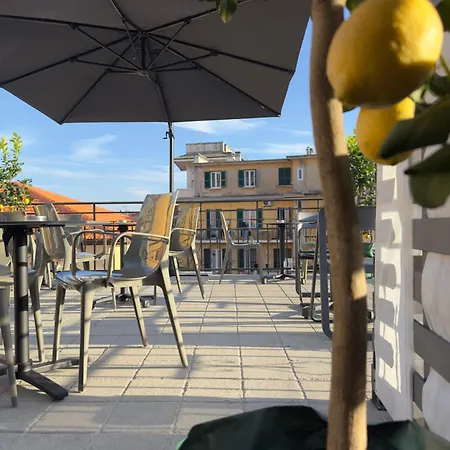 Prima Fila Due Pemium Guest House-2