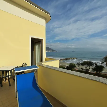 Hotel Delfino-3