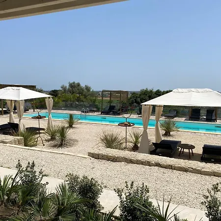 Scilla Maris Charming Suites-3