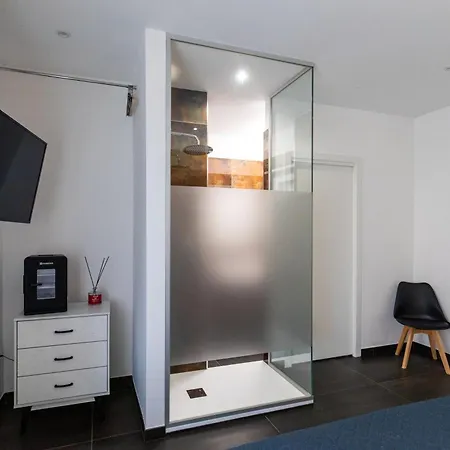 Luxury 144 B&B-3