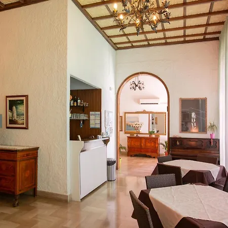 Hotel 2 Mari - Vieste-3