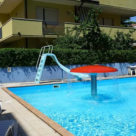 Hotel Albatros-3