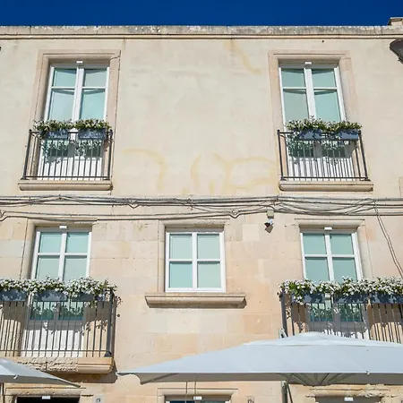 Palazzo Alfeo Aparthotel-2