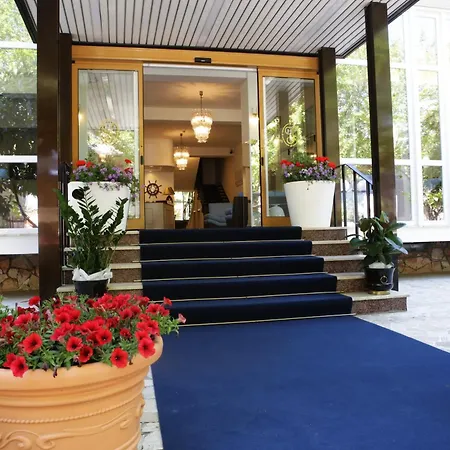 Hotel Jolie-3