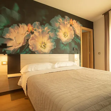 Hotel Nautic-2