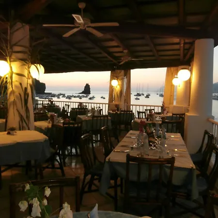 Hotel Conti-2